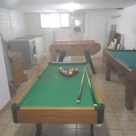 Familial Avec Salle De Jeux Vakantiehuis