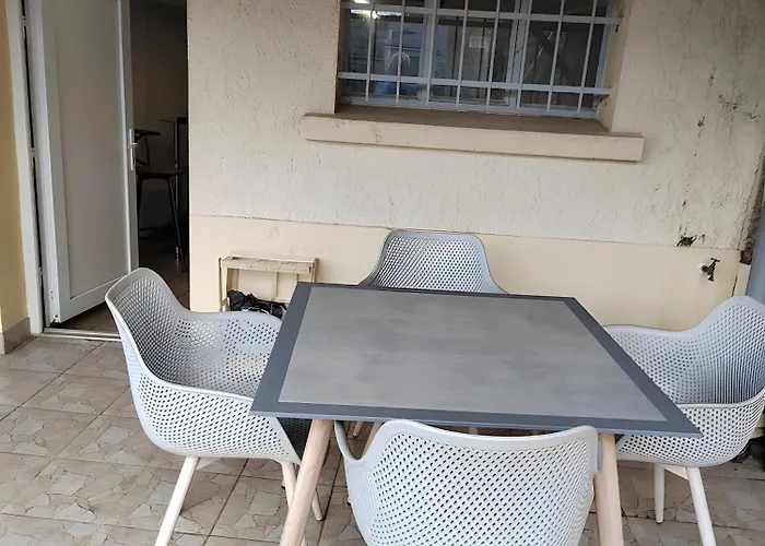 Familial Avec Salle De Jeux * Charency-Vezin